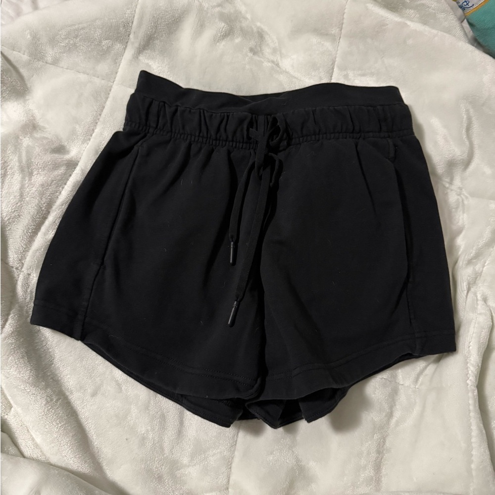 Lululemon Inner Glow High Rise Shorts 3”
